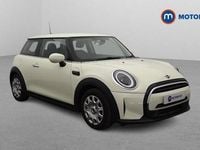 Used Mini ONE Classic 102 HP (75 kW) 2022 White Hatchback
