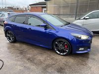 Used Ford Focus ST 2016 Blue Hatchback