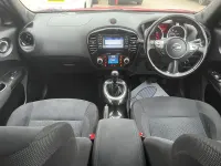 Usado Nissan Juke Acenta Premium 115 HP (84 kW) 2015 Vermelho SUV
