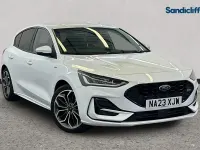 Używany Ford Focus ST-Line X 155 KM (114 kW) 2023 Biały Hatchback