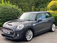 Usado Mini Cooper S Hatch 2017 Cinzento Citadino