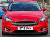 Begagnad Ford Focus Titanium 125 HK (91 kW) 2018 Röd Halvkombi