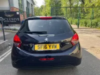 Second-hand Peugeot 208 Allure 2016 Albastru Hatchback