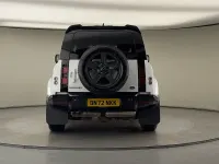 Używany Land Rover Defender SE Dynamic 250 KM (183 kW) 2022 Biały SUV