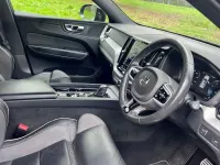 Used Volvo XC60 R-Design 250 HP (183 kW) 2021 Grey SUV