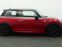 Used Mini Cooper Hatch 136 HP (100 kW) 2017 Red Hatchback