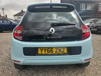 Used Renault Twingo Play 70 HP (51 kW) 2016 Blue Hatchback