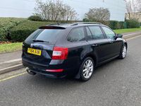 Used Skoda Octavia Elegance 150 HP (110 kW) 2015 Black Estate