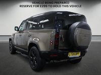 Used Land Rover Defender SE Dynamic 250 HP (183 kW) 2024 Gondwana stone SUV