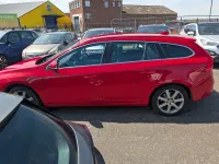 Used Volvo V60 SE 190 HP (139 kW) 2017 Red Estate