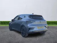 Usado Renault Clio V Techno 143 CV (105 kW) 2024 Gris Utilitario