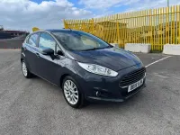 Usado Ford Fiesta Titanium X 2015 Cinzento Citadino