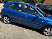 Used Kia Rio 95 HP (69 kW) 2009 Blue Hatchback