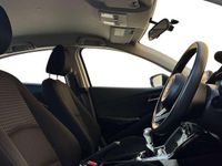 Used Mazda 2 75 HP (55 kW) 2018 White Hatchback