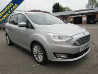 Usado Ford Grand C-Max Titanium 120 HP (88 kW) 2018 Prateado Monovolume