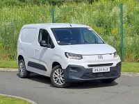 Used Fiat Doblò 2024 White MPV