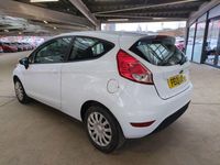 Used Ford Fiesta Style 82 HP (60 kW) 2013 White Hatchback