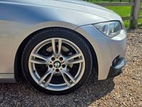 Begagnad BMW 320 Sport Line 2012 Silver Sportkupé