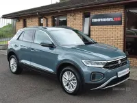 Used VW T-Roc Life 150 HP (110 kW) 2023 Blue SUV