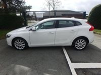 Used Volvo V40 SE 180 HP (132 kW) 2026 White Hatchback