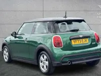 Used Mini Cooper Classic 134 HP (98 kW) 2023 Green Hatchback