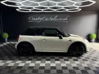 Usado Mini Cooper Cabriolet Sport 136 HP (100 kW) 2018 Branco Cabrios