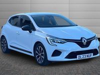 Used Renault Clio V Evolution 145 HP (106 kW) 2023 Glacier white Hatchback