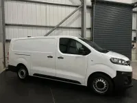 Used Vauxhall Vivaro Edition 120 HP (88 kW) 2021 White MPV