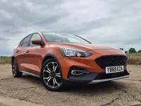 Used Ford Focus Active X 125 HP (91 kW) 2019 Orange Hatchback