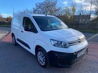 Used Citroën Berlingo PureTech 110 HP (80 kW) 2022 White MPV