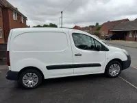 Used Citroën Berlingo 75 HP (55 kW) 2015 White MPV