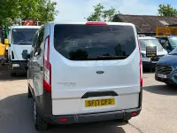 Used Ford Tourneo Custom Zetec 130 HP (95 kW) 2017 Silver Van