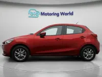 Używany Mazda 2 75 KM (55 kW) 2023 Czerwony Hatchback