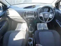 Used Hyundai i20 Classic 84 HP (61 kW) 2015 White Hatchback