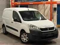 Usado Peugeot Partner 98 HP (72 kW) 2017 Branco