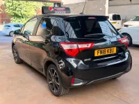 Used Toyota Yaris Design 100 HP (73 kW) 2018 Black Hatchback