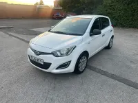 Used Hyundai i20 Classic 84 HP (61 kW) 2015 White Hatchback
