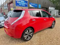 Used Nissan Leaf Tekna 80 kW (109 HP) 2017 Red Hatchback