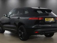 Second-hand Jaguar F-Pace R-Sport 180 CP (132 kW) 2018 Negru SUV