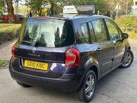 Used Renault Grand Modus Dynamique 86 HP (63 kW) 2010 Mauve/purple MPV