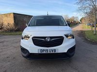 Used Vauxhall Combo Edition 100 HP (73 kW) 2019 White MPV