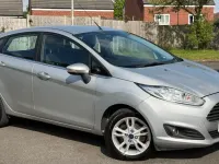 Begagnad Ford Fiesta Zetec 2017 Silver Halvkombi