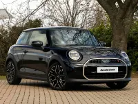 Usado Mini Cooper S Coupé Exclusive 204 HP (150 kW) 2024 Preto Coupé