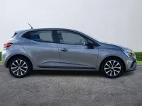 Używany Renault Clio V Evolution 2023 Szary Hatchback
