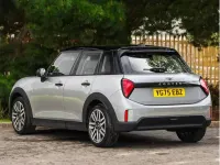 Used Mini Cooper Classic 114 kW (156 HP) 2025 Silver Hatchback