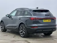 Używany Audi e-tron Performance 225 kW (306 KM) 2025 Szary SUV