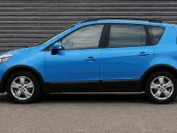Used Renault Scénic Dynamique 2014 Blue MPV