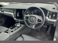 Used Volvo V60 Inscription 350 HP (257 kW) 2022 Red Estate