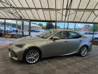 Used Lexus IS300h 223 HP (164 kW) 2018 Silver Sedan
