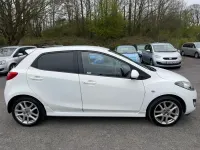 Used Mazda 2 82 HP (60 kW) 2014 White Hatchback
